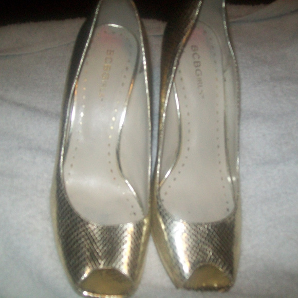 gold bcbggirls open toe dress metallic pump 8.5 - Picture 3 of 3